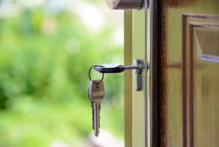 A2B Locks are able to provide local locksmiths in Carlton to repair your broken locks. 